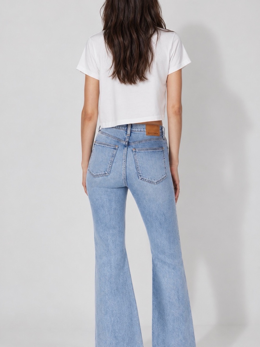 Aritzia DENIM FORUM The Twiggy High Rise Flare Jeans Size 24 - Picture 8 of 13